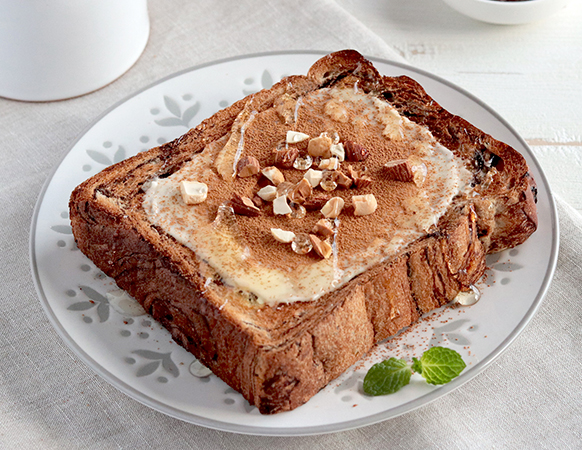 シナモンチーズトースト