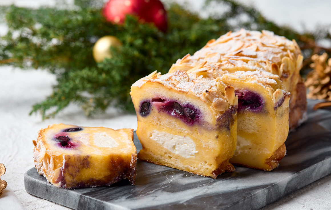 ミックスベリーとクリームチーズのクロックケーク